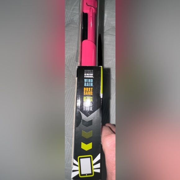 Survivor Griffin Heavy Duty All-Terrain Case for iPad Air New In Package - Picture 4 of 5